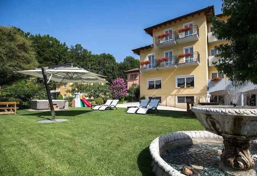 Hotel Daniela