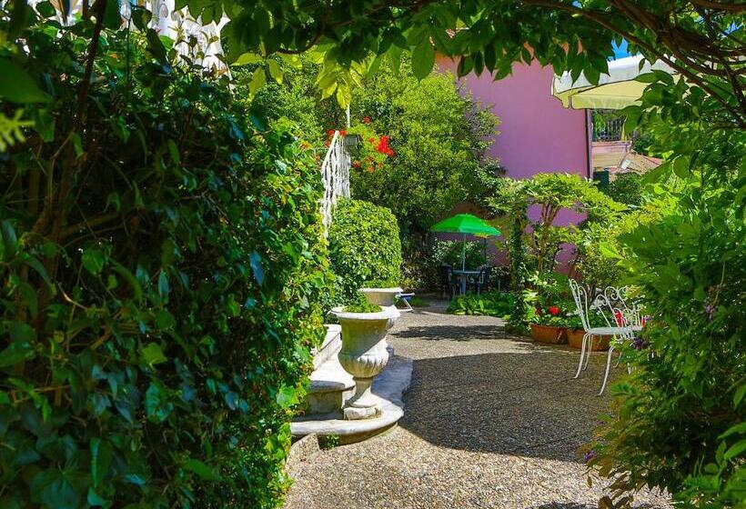 בית מלון כפרי Delle Rose