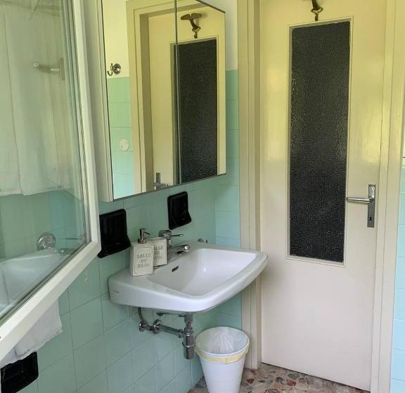 בית מלון כפרי Loveno