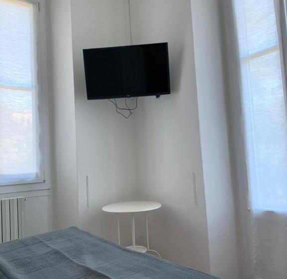 בית מלון כפרי Loveno