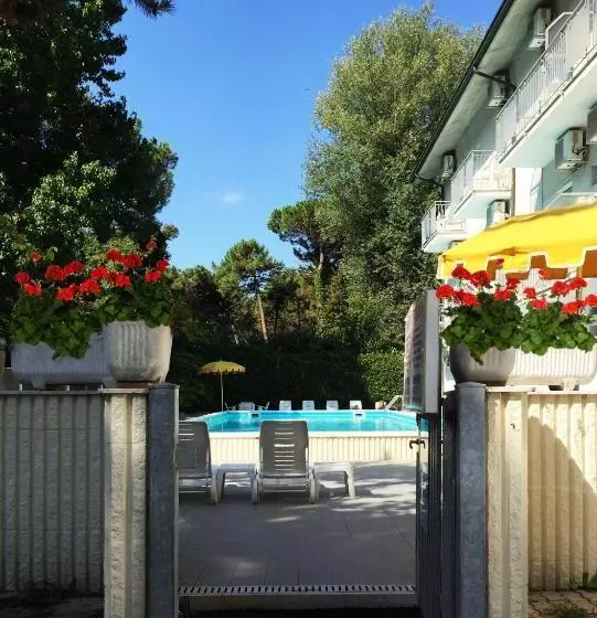 هتل Promenade