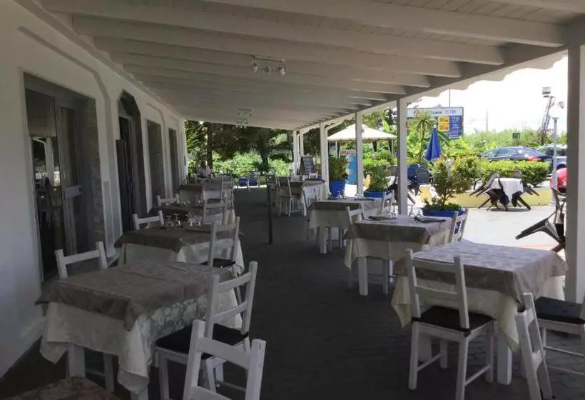 ホテル Ristorante Santa Maria