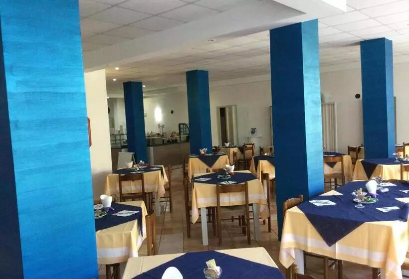 ホテル Ristorante Santa Maria