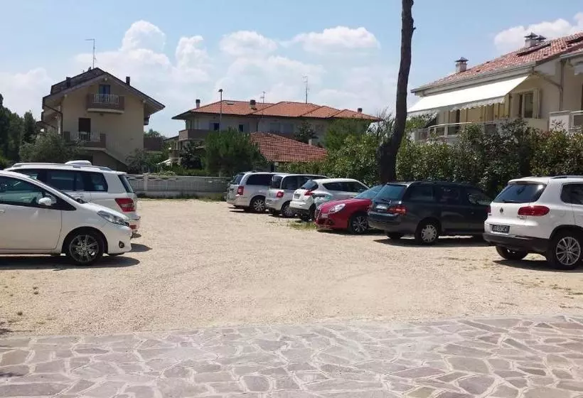 هتل Souvenir