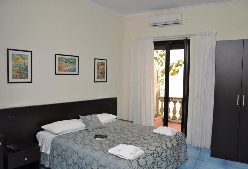 ホテル Stella Maris