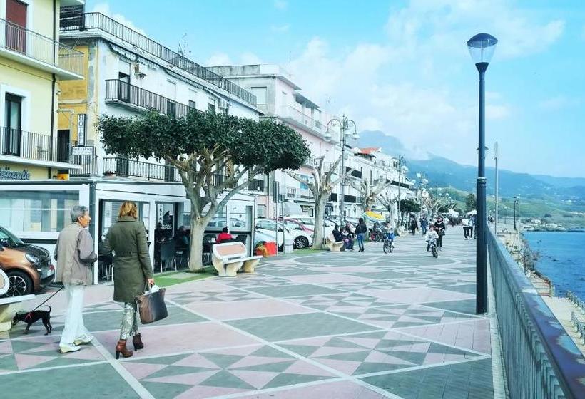 ホテル Stella Maris