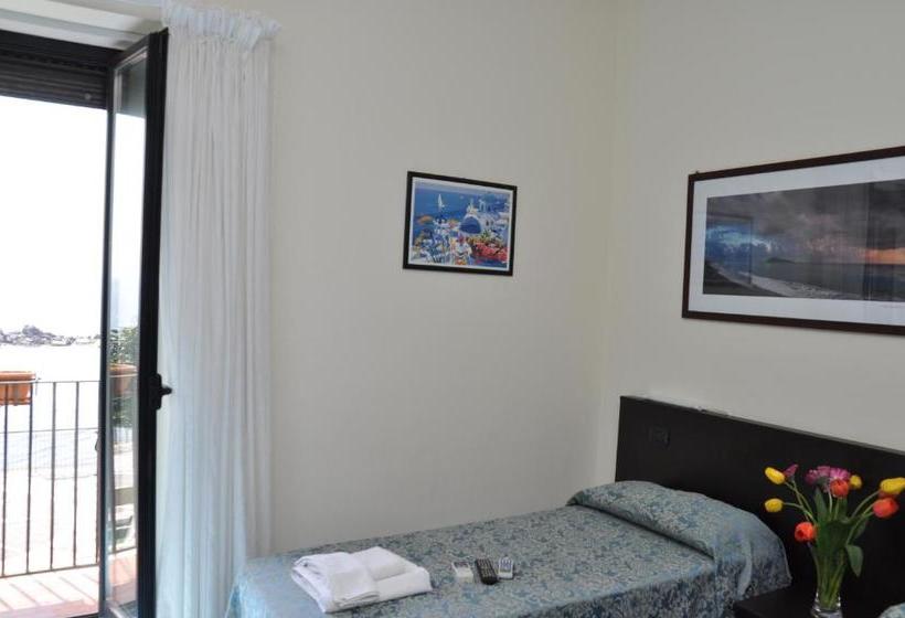 ホテル Stella Maris