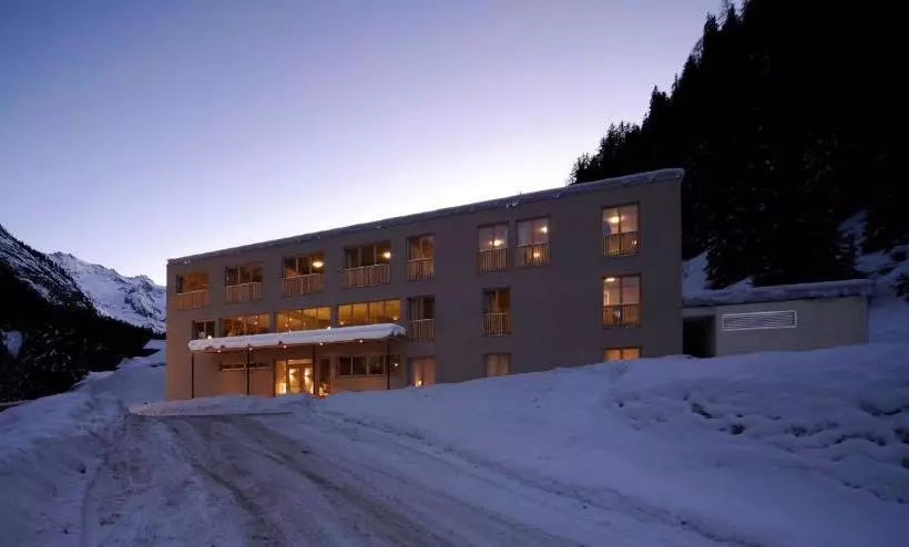 Hotelli Tannenheim