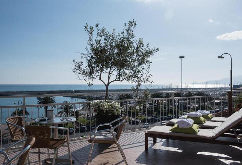 בית מלון כפרי Tigullio