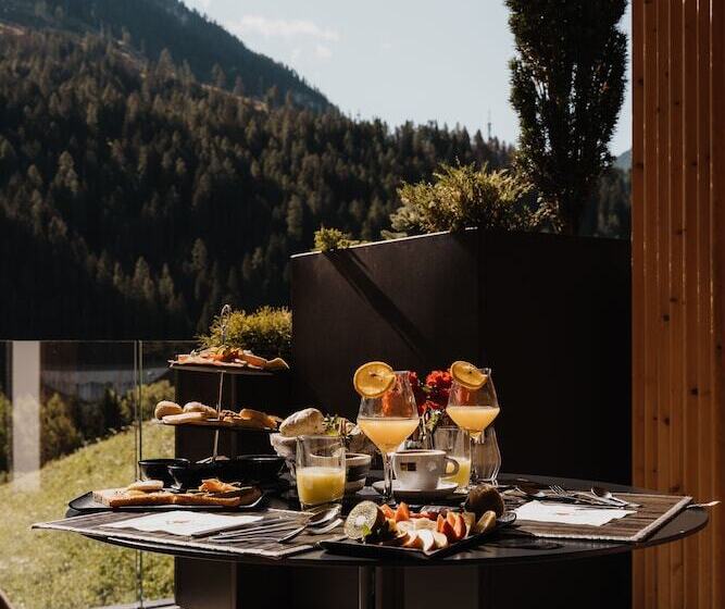 Latemar   Hotel Suites Spa