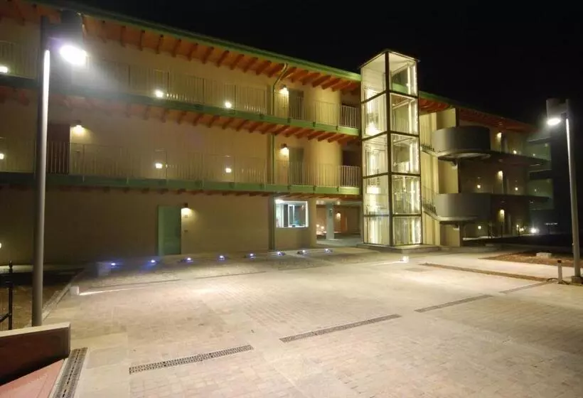 Residence & Suites Solaf