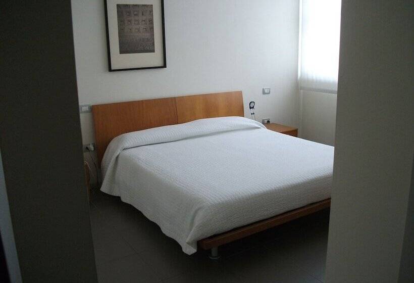 Vista Hotel & Residence