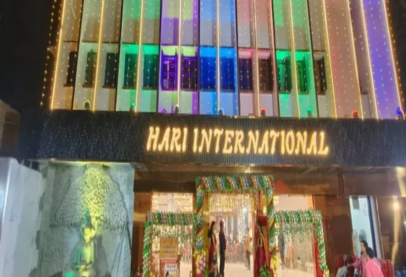 ホテル Hari International