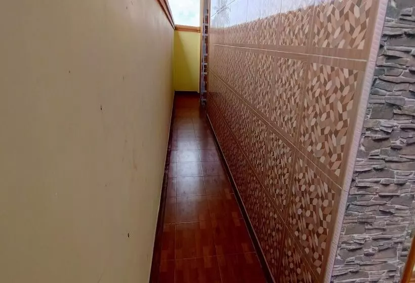 ホテル Oyo 93753 Rafira Losmen