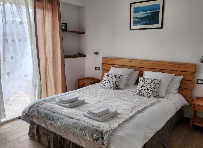 بنسيون Iloghe Di Marras