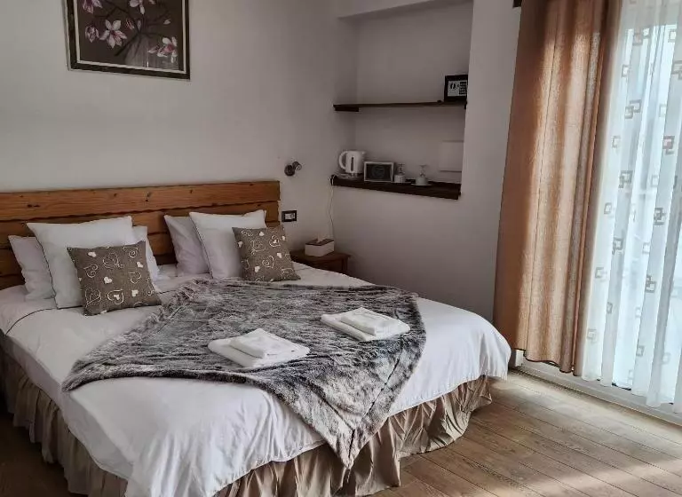 ペンション Iloghe Di Marras