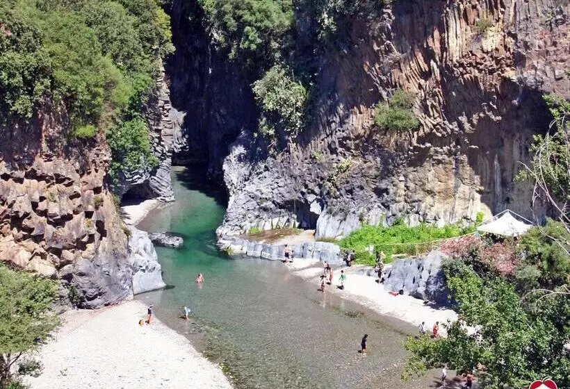 ペンション Room In Lodge   Stanza In Affitto Giarre