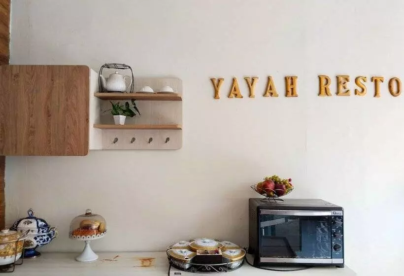 Yayah Guest House Syariah By Cocotel