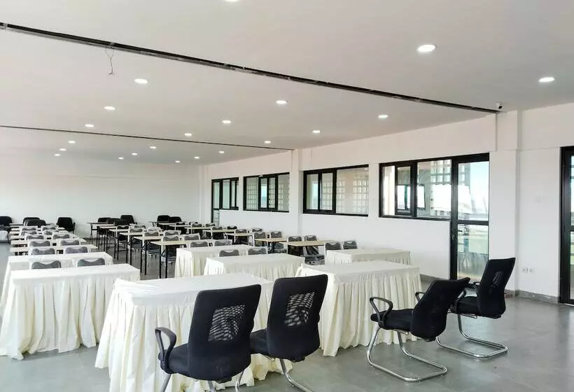 Yayah Guest House Syariah By Cocotel