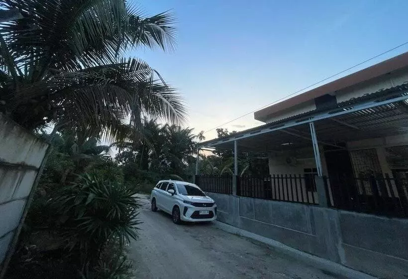 هتل Oyo 93699 Pondok Ibu Syariah