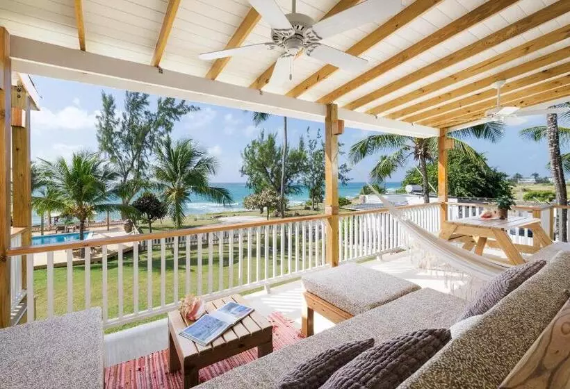 هتل Surfers Bay Resort