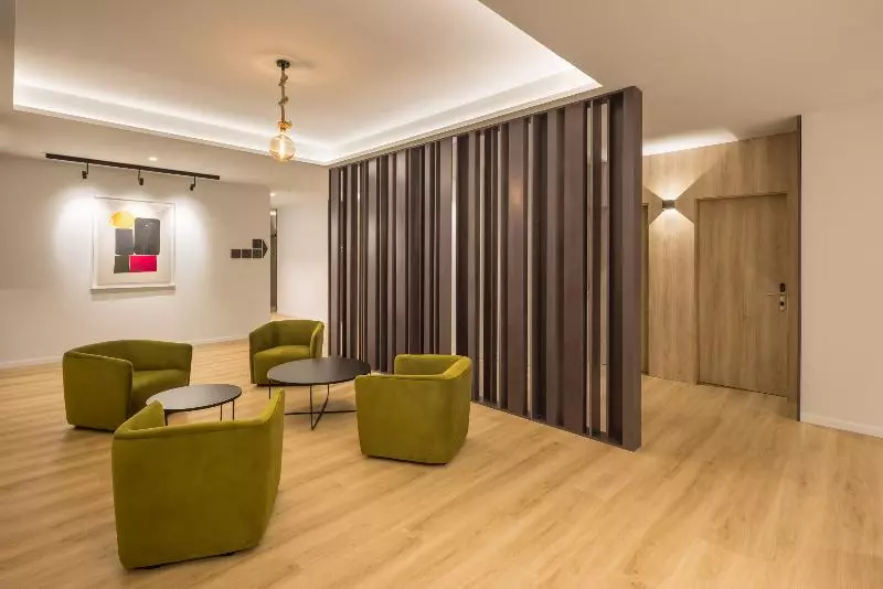 Mon Suites Jardín De Ayora