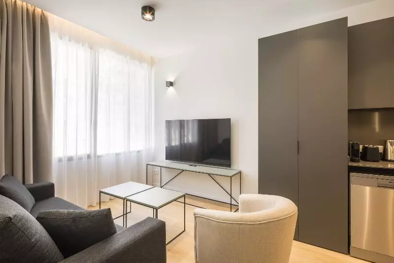 Mon Suites Jardín De Ayora