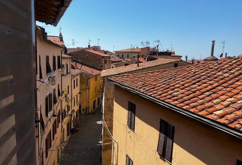 مبيت وإفطار [duomo Centro Storico] Casa Tipica Centro Storico