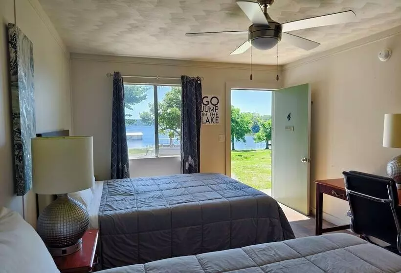 Hotelli Lake Hudson Inn