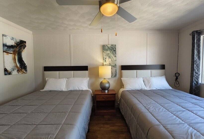 Hotelli Lake Hudson Inn