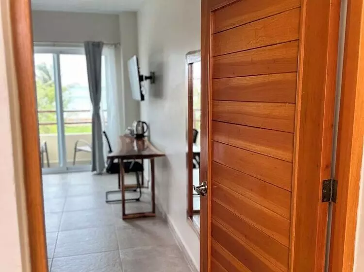 ホテル Oneiro Suites With Sea View
