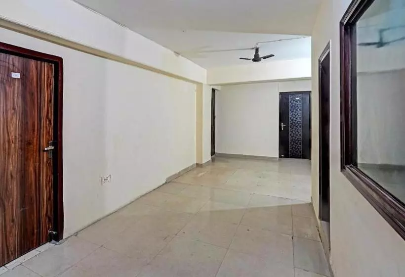 Hotelli Oyo Premium Stay