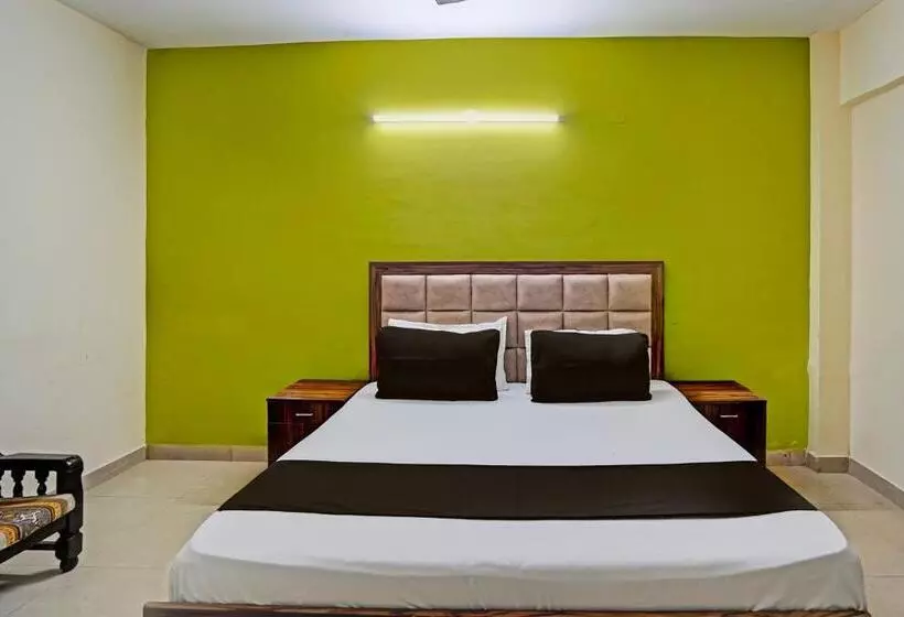 Hotelli Oyo Premium Stay
