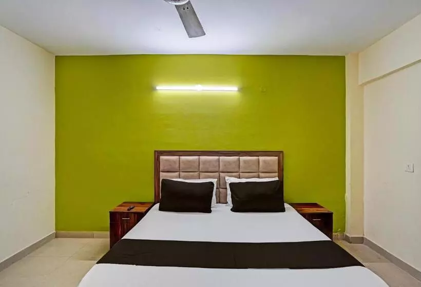 Hotelli Oyo Premium Stay