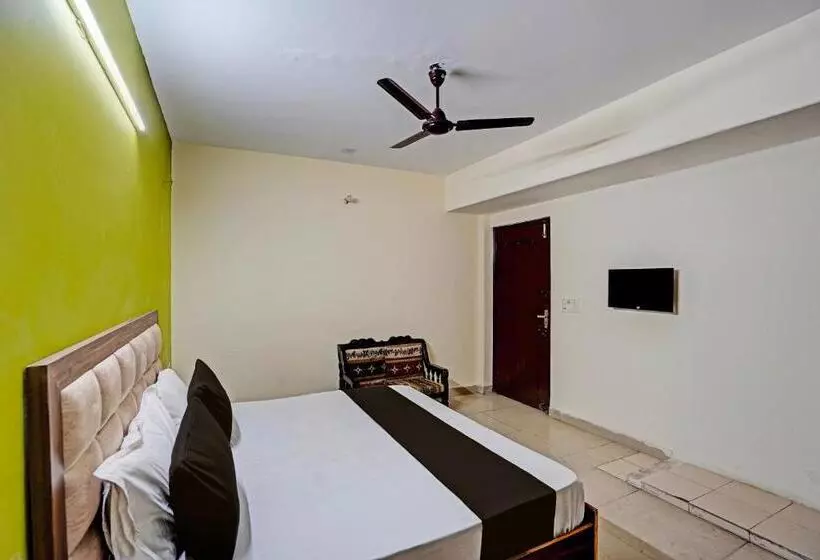 Hotelli Oyo Premium Stay