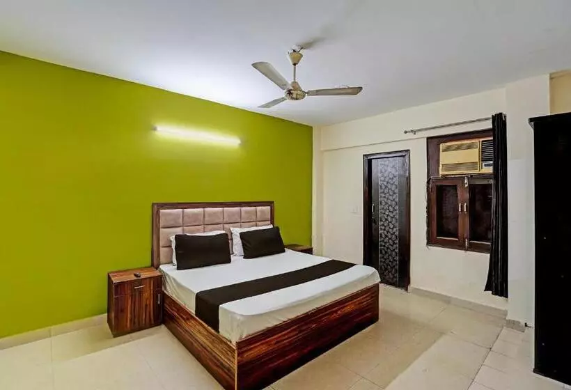 Hotelli Oyo Premium Stay