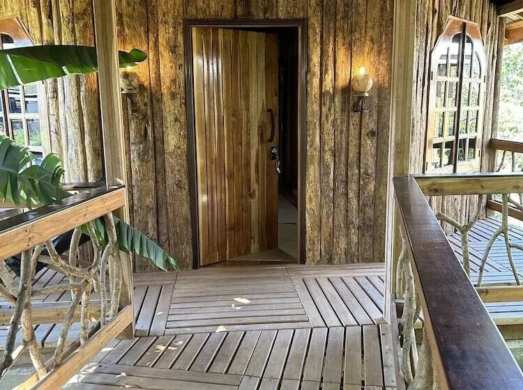 Hotelli Tropical Magnolia