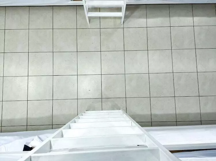 پانسیون Sjo Oasis Hostel