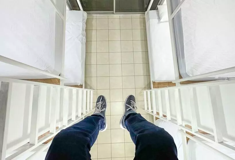 پانسیون Sjo Oasis Hostel