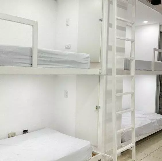 پانسیون Sjo Oasis Hostel