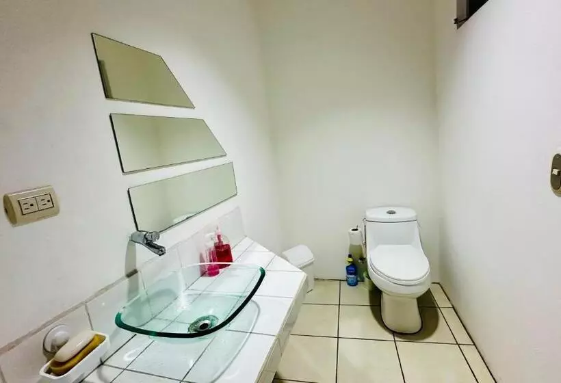 پانسیون Sjo Oasis Hostel