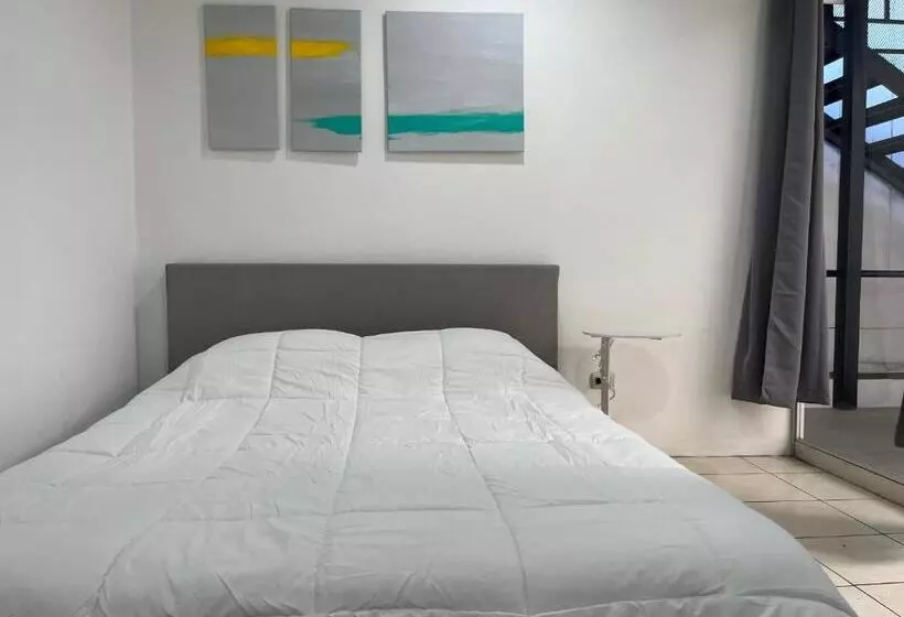 پانسیون Sjo Oasis Hostel