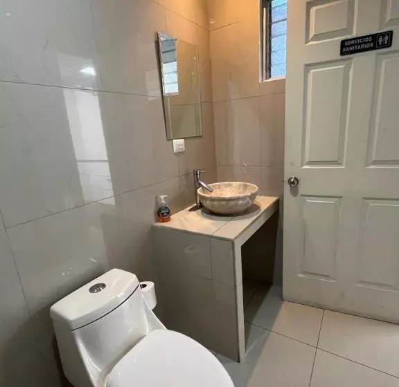 پانسیون Sjo Oasis Hostel