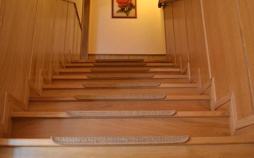 تختخواب و صبحانه Rákóczi Center