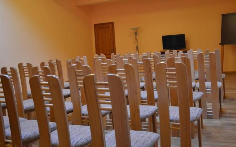 تختخواب و صبحانه Rákóczi Center