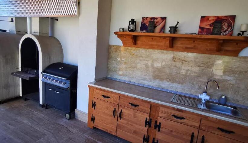 تختخواب و صبحانه Rákóczi Center