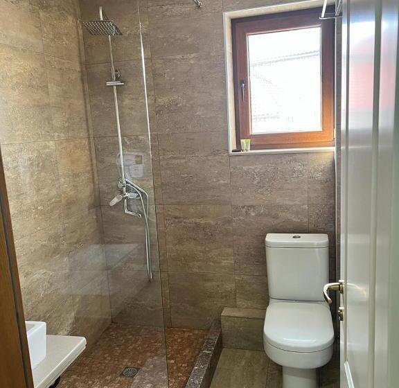 هتل Bacelli Voskopoje