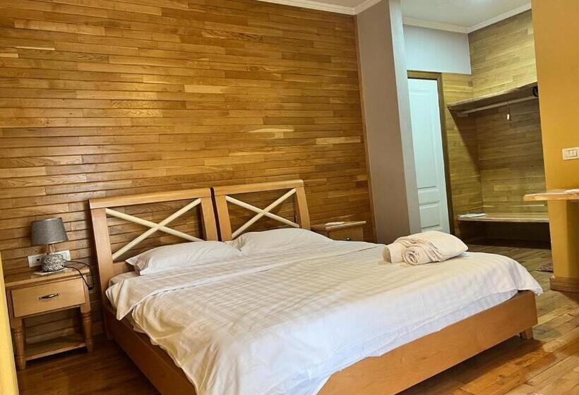 هتل Bacelli Voskopoje