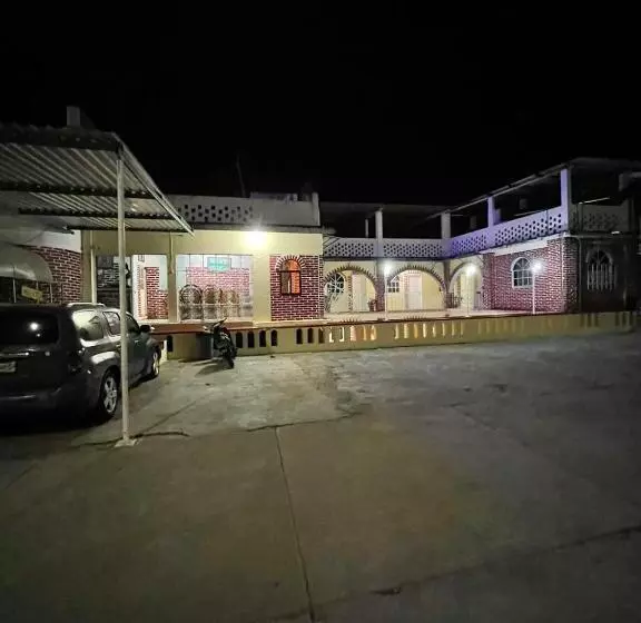 ホテル Villa Luz