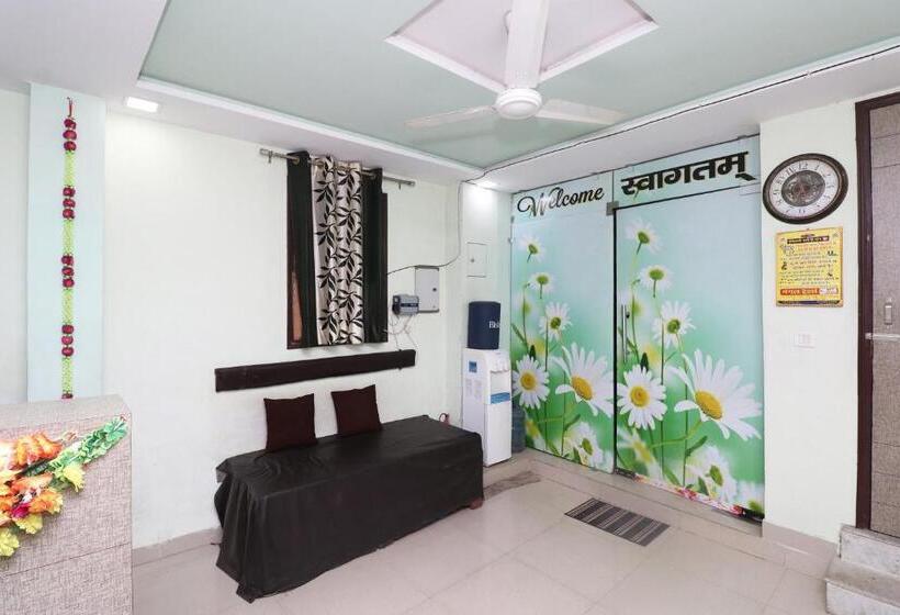 هتل Oyo Chaitenya Home Stay